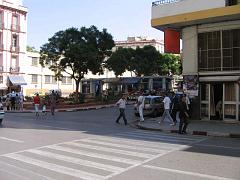 VOYAGE ORAN SEPTEMBRE 2006 44 10 sept. 06 - aprem - BAS DE LA PLACE HOCHE DEPUIS LA RUE D ARZEW